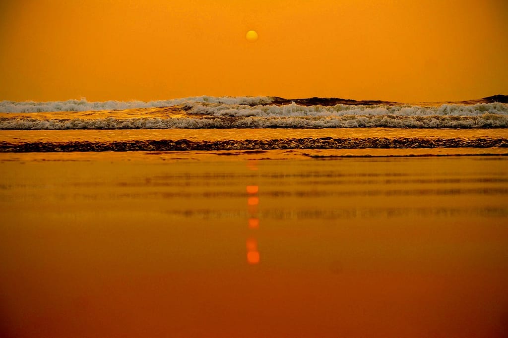 sunset baga bech
